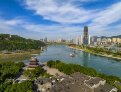 <strong>【奋进的春天】AI时政画报｜江豚蹴浪</strong>